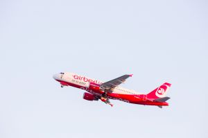 Star Trek an Bord von airberlin A320 – mit "Spocktüten"