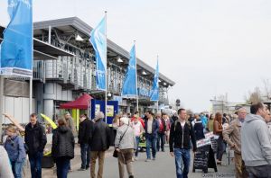 Kulinarik am Airport PAD – Musik und Programm für Familien