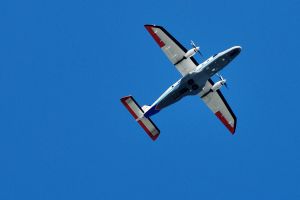 Technik in der Luft zur Überwachung der Meere