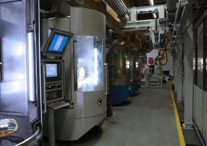 PECM: MTU gelingt genaue Bearbeitung von Nickel-Schaufeln