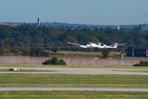 Pipistrel mit Brennstoffzelle am Flughafen Stuttgart