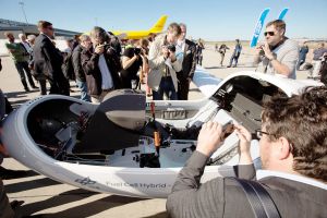 Pipistrel mit Brennstoffzelle am Flughafen Stuttgart