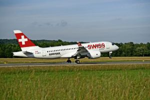 CS100 im Liniendienst am Flughafen Hamburg
