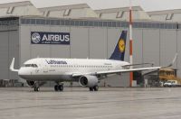 Lufthansa holt ihren ersten Airbus A320 mit Sharklets ab