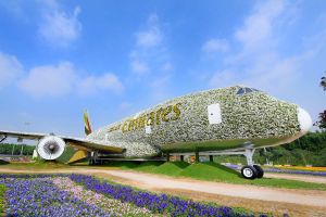 Airbus A380 1:1 aus Blumen