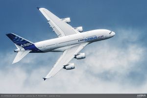 Lieferungen der A380 an Emirates gestreckt