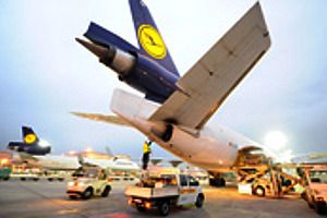 Logistiker bei Lufthansa Cargo zum Branchengespräch