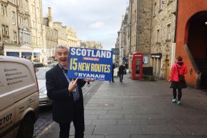 Ryanair steuert Warschau und Edinburgh an