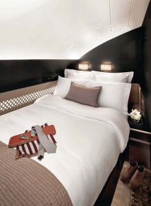 Residence im Etihad Airways A380 nach Paris