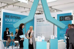 Ausrüster auf der Aircraft Interiors Expo in Hamburg