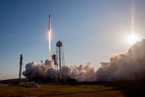 SpaceX startet erste Mehrweg-Rakete ins All