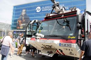 Flughafenfest in Nürnberg zum Tag der Luftfahrt