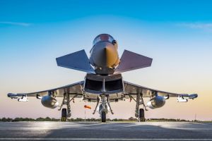 Eurofighter: erstes Flugzeug an Sultanat Oman ausgeliefert