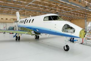 Wing mate in Stans für ersten Serien-Pilatus PC-24